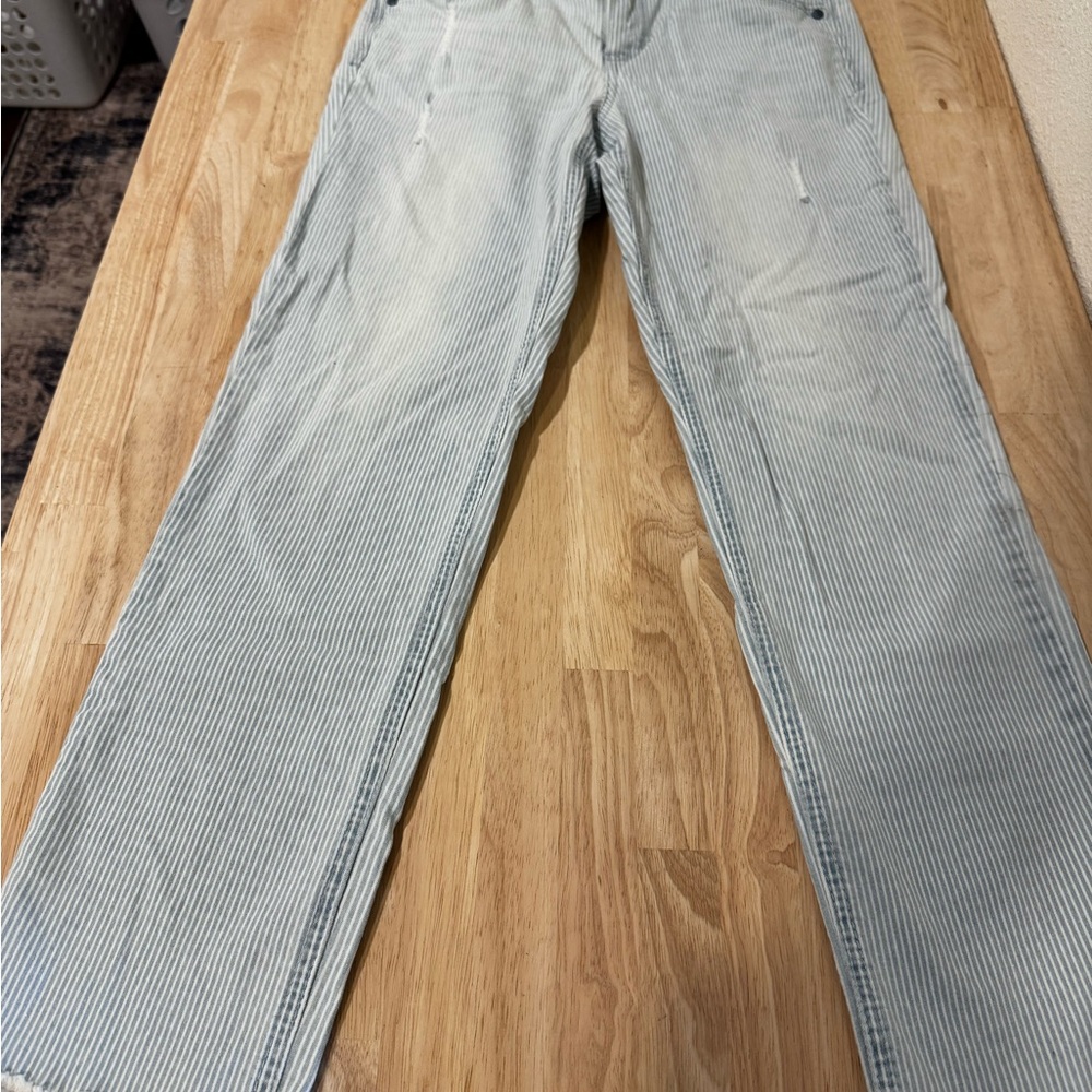 Wit & Wisdom Women's Pinstriped Ankle Jeans in Light Gray